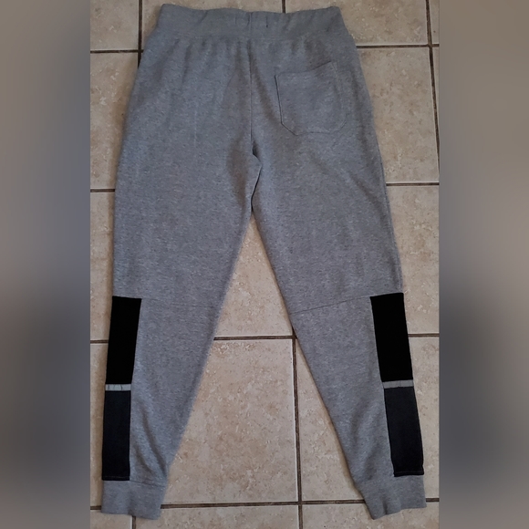 Akademiks Sweatpants Size L - Picture 4 of 4